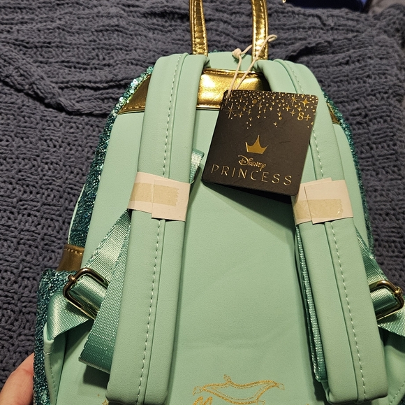 NWT Disney Loungefly Princess Jasmine sequin mini backpack - Picture 3 of 11